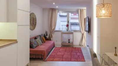 Apartamento en alquiler en Calle de Santa Engracia, cerca de Calle del Españoleto - Imagen 2