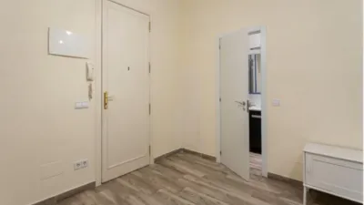 Apartamento en alquiler en Calle del Ferrocarril - Imagen 3