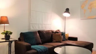 Apartamento en alquiler en Calle de Embajadores, cerca de Calle de Fray Ceferino González - Imagen 2