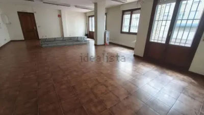 Flat for sale on Pintor Adriano Aldecoa Street photo 4