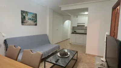 Piso en venta en Calle de San Policarpo, 87, cerca de Calle del Huerto, Centro (Torrevieja) de 142.000 €