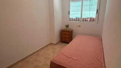 Piso en venta en Calle de San Policarpo, 87, cerca de Calle del Huerto, Centro (Torrevieja) de 142.000 €