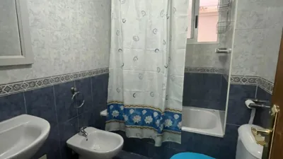 Piso en venta en Calle de San Policarpo, 87, cerca de Calle del Huerto, Centro (Torrevieja) de 142.000 €