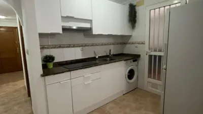 Piso en venta en Calle de San Policarpo, 87, cerca de Calle del Huerto, Centro (Torrevieja) de 142.000 €