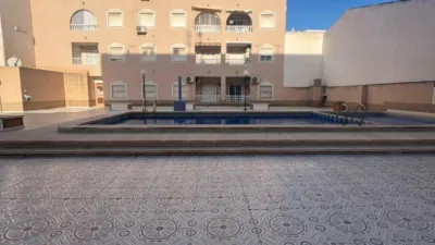 Piso en venta en Rambla Juan Mateo García, 79, cerca de Avenida de Diego Ramírez Pastor, Centro (Torrevieja) de 136.500 €