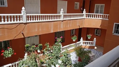 Apartment on Calle de San Emigdio photo 17
