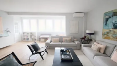 Apartment on Arturo Soria Street photo 2