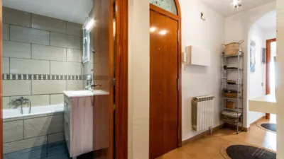 Attic on Carrer de Sevilla photo 28