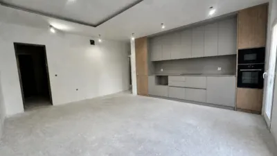 Apartment on Carrer de Lepant photo 3