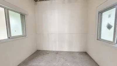 Apartment on Carrer de Lepant photo 16