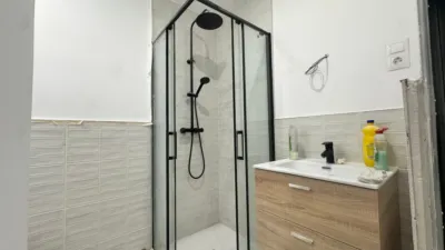 Apartment on Carrer de Lepant photo 10