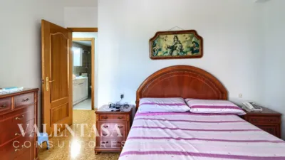 Apartment on Calle de Ángel Villena photo 33
