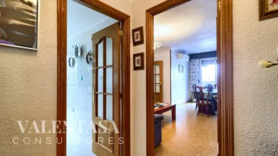 Apartment on Calle de Ángel Villena photo 3