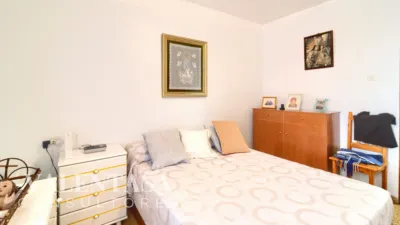 Apartment on Calle de Ángel Villena photo 27