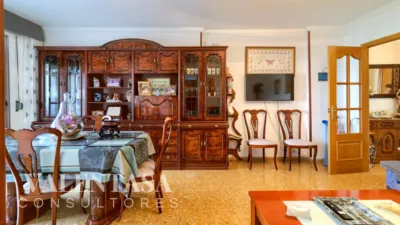 Apartment on Calle de Ángel Villena photo 8