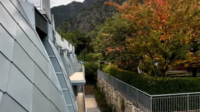 Dúplex en alquiler en Calle Escoles, Santa Coloma (Andorra la Vella) de 2.850 €<span>/mes</span>