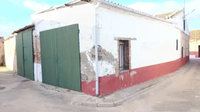 House on Calle Real photo 2