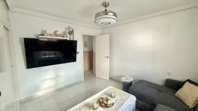 Flat on Calle del Pintor Pérez Pizarro photo 31