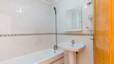 Apartment at Avenida Av. Regimiento Zaragoza 5 de Paracaidistas, nº 62 photo 23