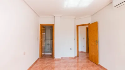 Apartment at Avenida Av. Regimiento Zaragoza 5 de Paracaidistas, nº 62 photo 14