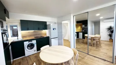 Apartment on Calle Dels Sants Just I Pastor, Manises, No. 4 photo 3