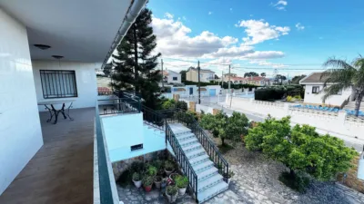 House on Avenida Av. del Rio Turia, Chiva, Valencia, No. 14 photo 61