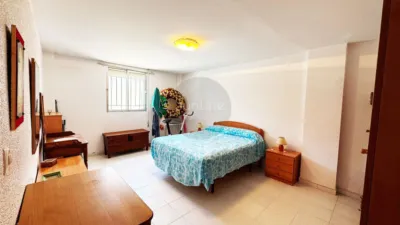 House on Avenida Av. del Rio Turia, Chiva, Valencia, No. 14 photo 8