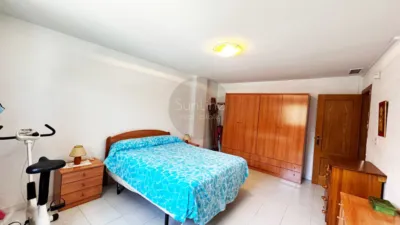 House on Avenida Av. del Rio Turia, Chiva, Valencia, No. 14 photo 9