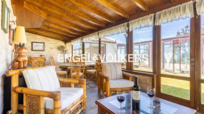 Rustic chalet on Vista Castillo Street photo 4