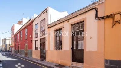 Terraced house on Cabrera Pinto Street photo 3