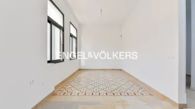 Semi-detached chalet on Rafael Arocha Guillama Street photo 3