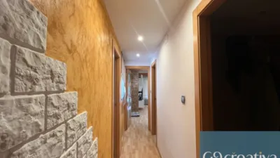 Apartment on Huit de Març Street photo 3