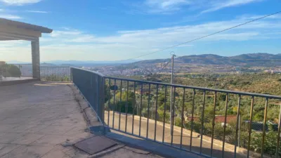 House on Calle Entidad Plasencia photo 4