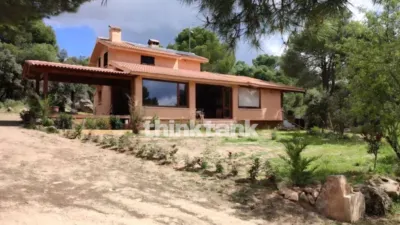 Chalet on Avenida del Ferrocarril photo 3