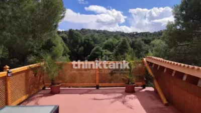 Chalet on Avenida del Ferrocarril photo 8