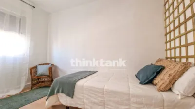 Apartment for sale in Plaza de Rabi Sem Tob photo 9