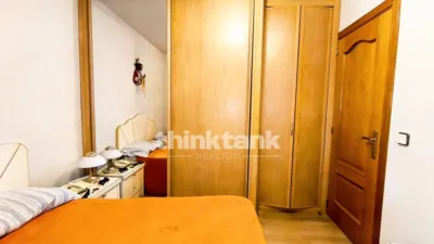 Apartment on Calle de Gregorio Donas photo 9