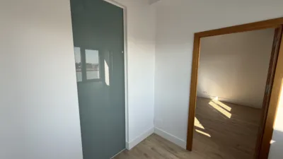 Penthouse on Calle de Miguel Yuste photo 11