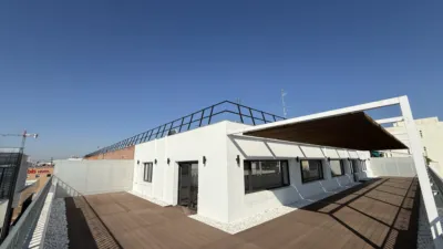 Penthouse on Calle de Miguel Yuste photo 5
