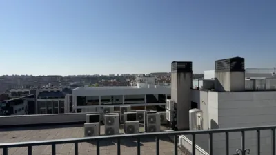 Penthouse on Calle de Miguel Yuste photo 31