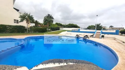 Duplex on Avenida 8 de Marzo photo 3