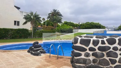 Duplex on Avenida 8 de Marzo photo 5
