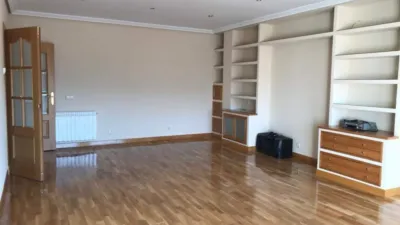 Semi-detached chalet in Plasencia photo 4