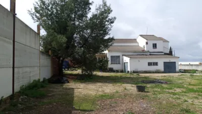 Chalet on Calle A photo 2