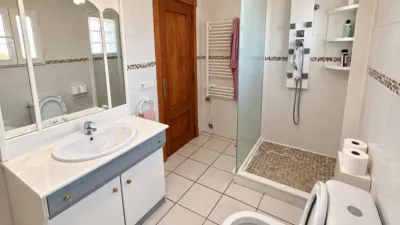 Apartment in Manlleu photo 12