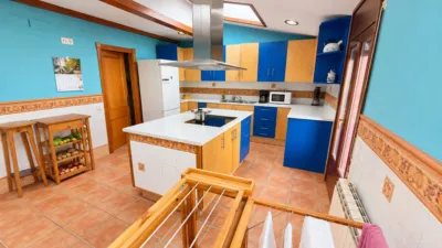 Apartment in Manlleu photo 7