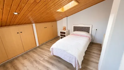 Apartment in Manlleu photo 10