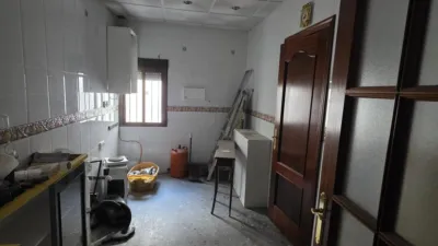 Piso en venta en Calle de Amezcua, 4, Cabra de 52.000 €