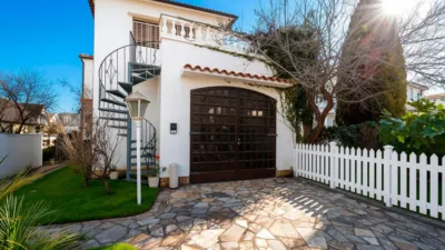 Casa en venta en Carrer de les Medes, 57, Empuriabrava (Castelló d'Empúries) de 799.000 €