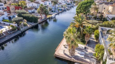 Casa en venta en Empuriabrava, Empuriabrava (Castelló d'Empúries) de 1.395.000 €